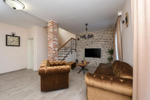 Family friendly house with a swimming pool Pridraga - Cuskijas, Novigrad - 17774 