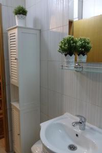 Apartments by the sea Novalja, Pag - 17859