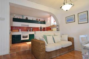 Holiday house with WiFi Zlarin - 17998