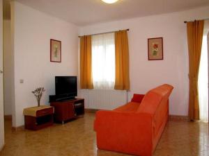 Two-Bedroom Apartment with Terrace and Sea View room in Family friendly apartments with a swimming pool Nevidjane Pasman - 18054