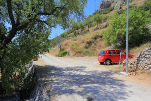 Holiday house with a parking space Zivogisce - Strnj - Zivogosce - Strnj, Makarska - 18025
