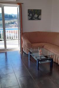 Apartments with parking space Lumbarda, Korcula - 18037
