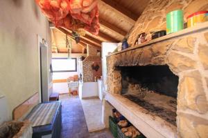 Family friendly seaside apartments Dingac - Borak, Peljesac - 18060