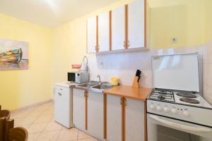 Apartments with a parking space Bibinje, Zadar - 18090