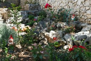 Apartments by the sea Kanica, Rogoznica - 18134