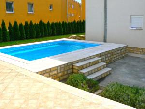 Family friendly apartments with a swimming pool Kozino, Zadar - 18128