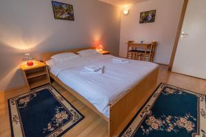 Apartments with parking space Slunj, Plitvice - 18152