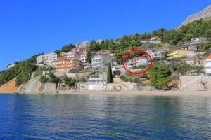 Apartments by the sea Mimice, Omis - 18149 - Kutleša