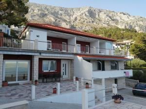 Apartments by the sea Mimice, Omis - 18149