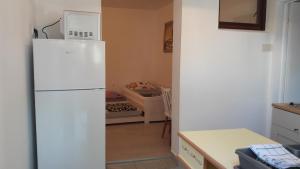 Apartments with a parking space Sveti Vid, Krk - 18139