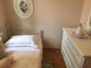 Apartments with parking space Vodice - 18179