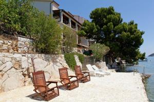 Apartments by the sea Karbuni, Korcula - 18137