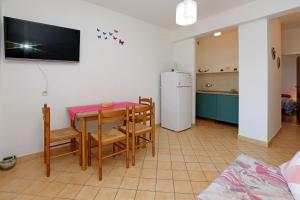 Apartments by the sea Karbuni, Korcula - 18137