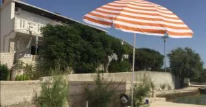 Apartments by the sea Kustici, Pag - 18248 - 祖波维奇