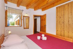 Holiday house with a parking space Sukosan, Zadar - 18279