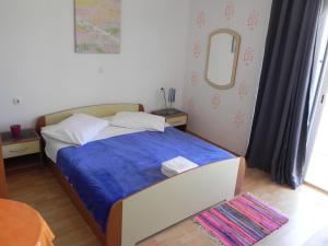 Apartments by the sea Kampor, Rab - 18268