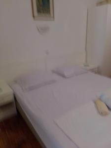 Apartments by the sea Ivan Dolac, Hvar - 18269