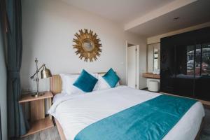 The deck patong 5 Star Apartment 巴东The Deck无边际海景泳池酒店