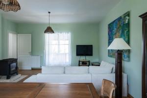 Holiday house with a swimming pool Lun, Pag - 18321