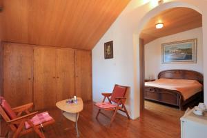 Apartments with WiFi Split - 18336