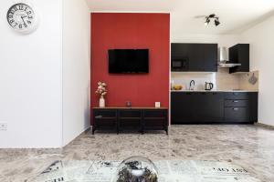 Apartments by the sea Mali Losinj, Losinj - 18406