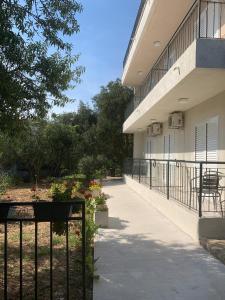 Apartments with a parking space Gradac, Makarska - 18315
