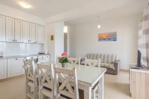 Apartments by the sea Simuni, Pag - 18386