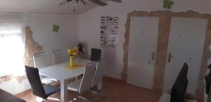 Apartments by the sea Vir - 18451