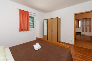 Apartments by the sea Seget Vranjica, Trogir - 18229