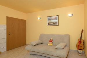 Apartments by the sea Seget Vranjica, Trogir - 18229