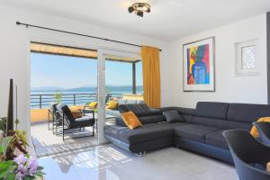 Apartments by the sea Igrane, Makarska - 18405