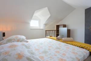 Apartments by the sea Igrane, Makarska - 18405