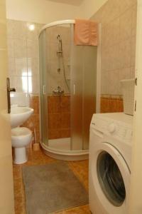 Apartments by the sea Barbat, Rab - 18462