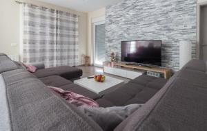 Seaside luxury villa with a swimming pool Privlaka, Zadar - 18508