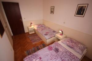 Apartments by the sea Vir - 18514