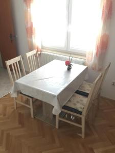 Apartments with a parking space Starigrad, Paklenica - 18492