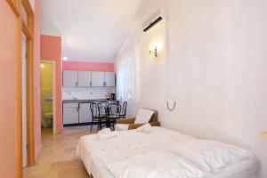 Apartments with parking space Marusici, Omis - 18497