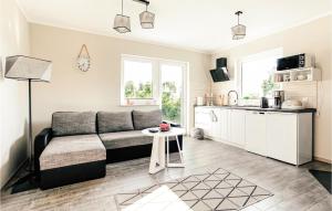 2 Bedroom Cozy Home In Dabki