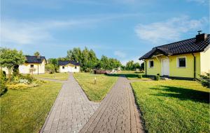 2 Bedroom Cozy Home In Dabki