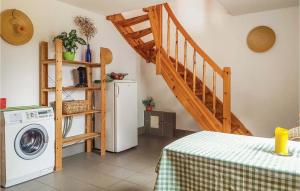 Stunning Home In Grzybowo