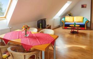 Stunning Home In Grzybowo