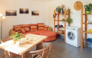 Stunning Home In Grzybowo