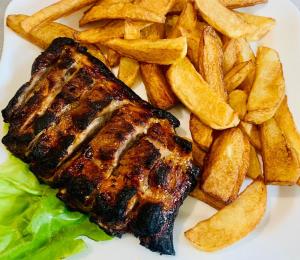 Perla Muntilor Ponoarele, Padurea de liliac