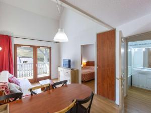 Duplex cosy 7 pers. avec piscine, parking, à 400m des pistes - La Mongie - FR-1-404-248