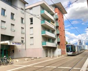 Appartements Elegant studio a 2 pas de Grenoble proche Tram : photos des chambres