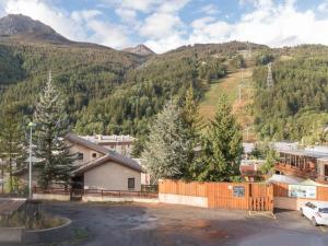 Studio cosy avec balcon, 4 pers., animaux admis - Serres-Chevalier - FR-1-330E-95