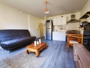 Appartements T2, plein centre, calme, 100m gare : photos des chambres