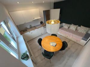 ZEN - przytulne mieszkanie. Mieroszów, Sokołowsko, 2 km do Czech.