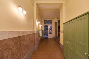 Budapest Downtown W18