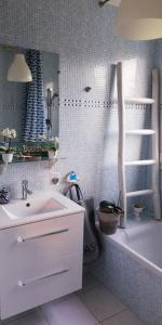 Maisons de vacances logement avec jardin de bord Mer PORT NAVALO : photos des chambres